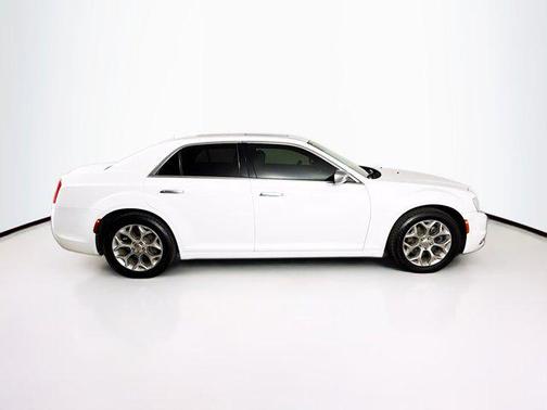 2016 Chrysler 300C Platinum