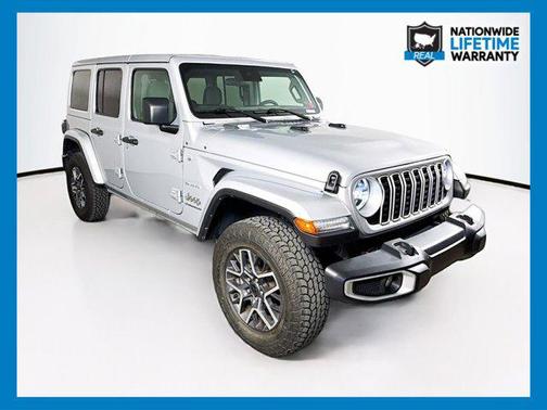 2024 Jeep Wrangler 4-Door Sahara 4x4
