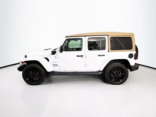 Bright White Clearcoat 2022 Jeep Wrangler Unlimited 4xe Sahara