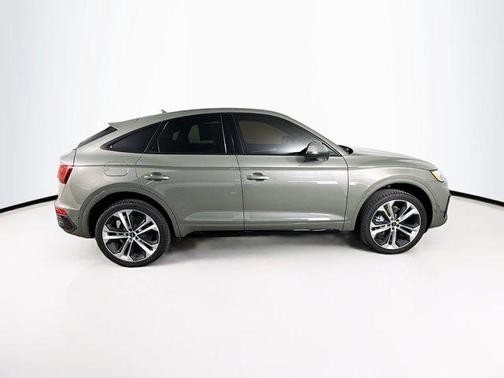 2023 Audi Q5 45 S line Prestige