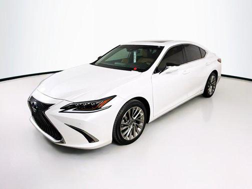 2021 Lexus ES 300h Ultra Luxury
