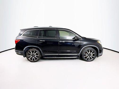 2019 Honda Pilot Touring 8-Passenger