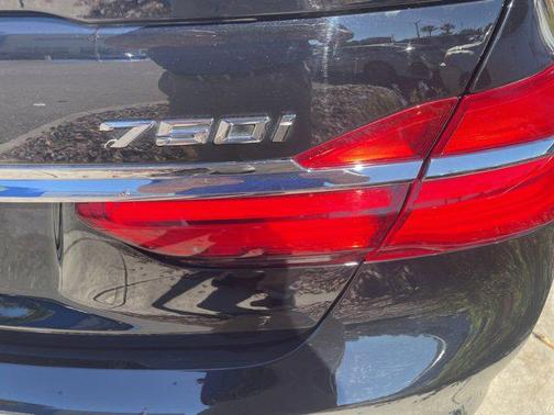 2016 BMW 750 i xDrive