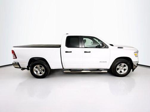 Bright White Clearcoat 2023 RAM 1500 Big Horn/Lone Star