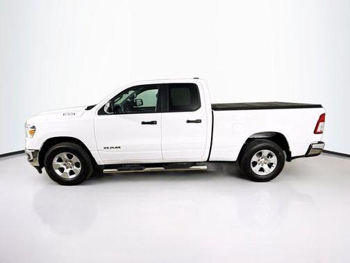 Bright White Clearcoat 2023 RAM 1500 Big Horn/Lone Star