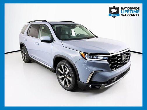 2025 Honda Pilot Touring 8-Passenger