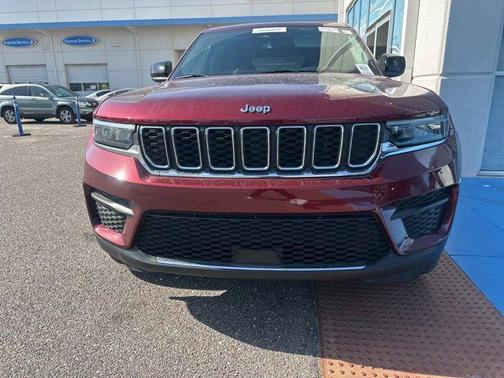 2023 Jeep Grand Cherokee Laredo