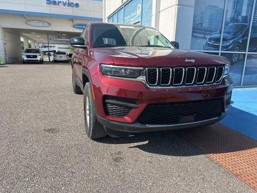 2023 Jeep Grand Cherokee Laredo