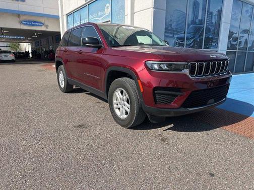 2023 Jeep Grand Cherokee Laredo