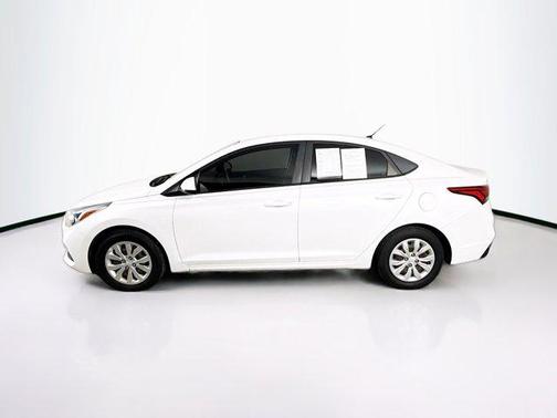 2019 Hyundai Accent SE