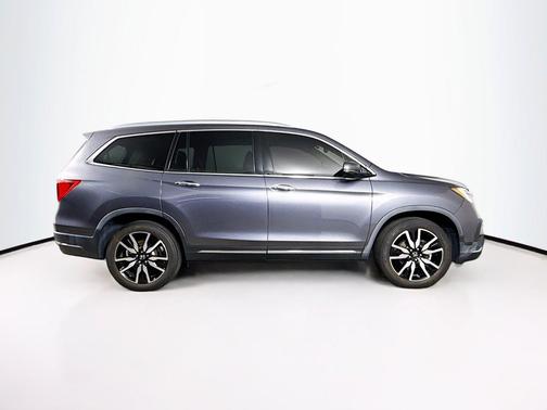 Modern Steel Metallic 2020 Honda Pilot Touring 8-Passenger