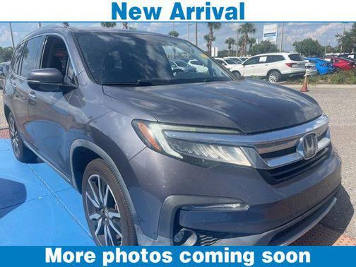 Modern Steel Metallic 2020 Honda Pilot Touring 8-Passenger