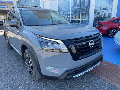 2024 Nissan Pathfinder Platinum FWD