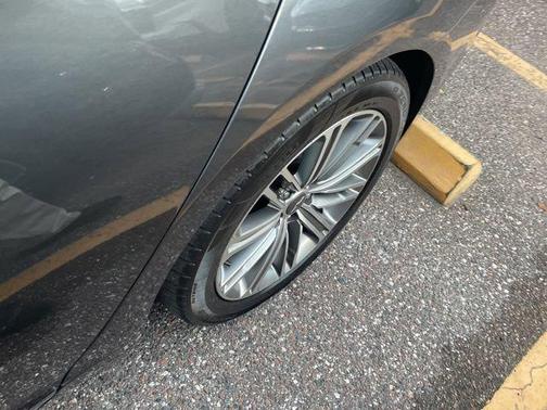 2019 Genesis G80 3.8