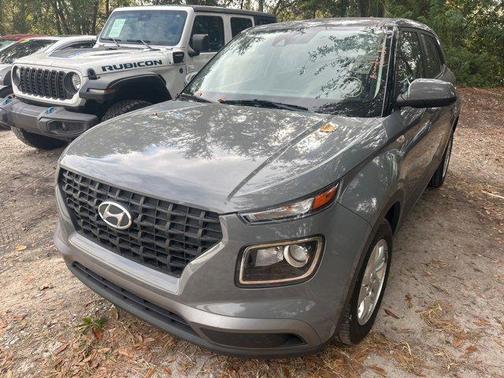 2021 Hyundai VENUE SE