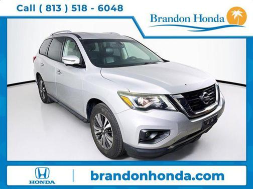 2017 Nissan Pathfinder SL