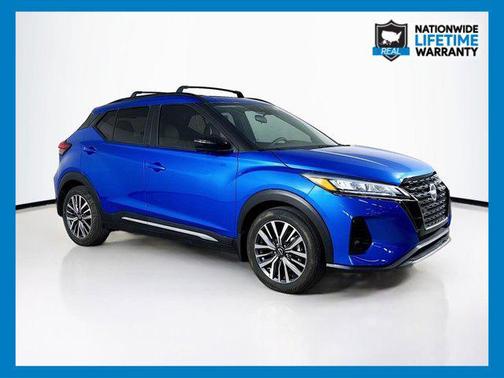2023 Nissan Kicks SR