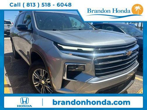 Sterling Gray Metallic 2025 Chevrolet Traverse LT