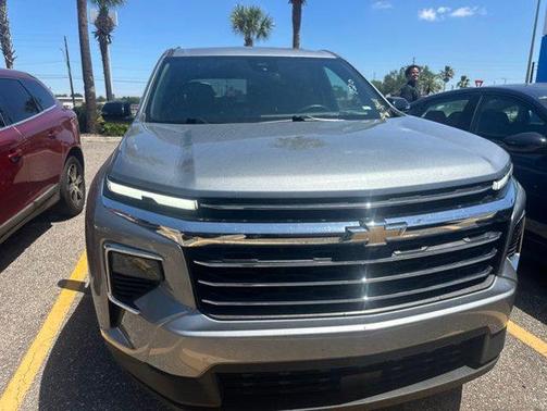 Sterling Gray Metallic 2025 Chevrolet Traverse LT