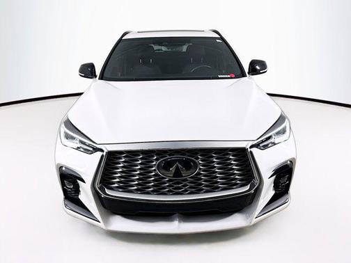 2024 INFINITI QX55 LUXE