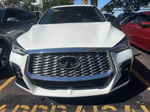 2024 INFINITI QX55 LUXE