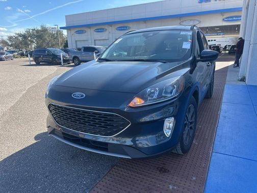 2022 Ford Escape SEL