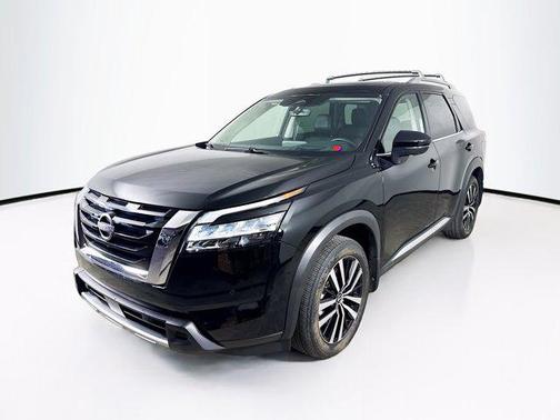 2024 Nissan Pathfinder Platinum FWD
