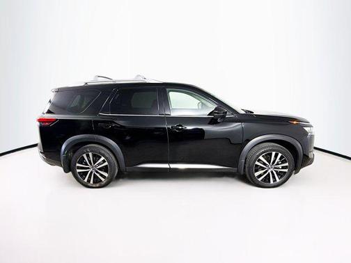 2024 Nissan Pathfinder Platinum FWD