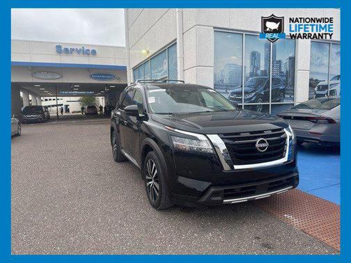 2024 Nissan Pathfinder Platinum FWD
