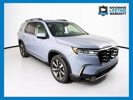 2025 Honda Pilot Touring 8-Passenger