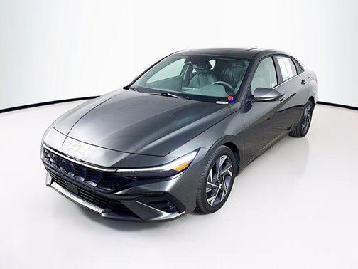 2025 Hyundai ELANTRA SEL