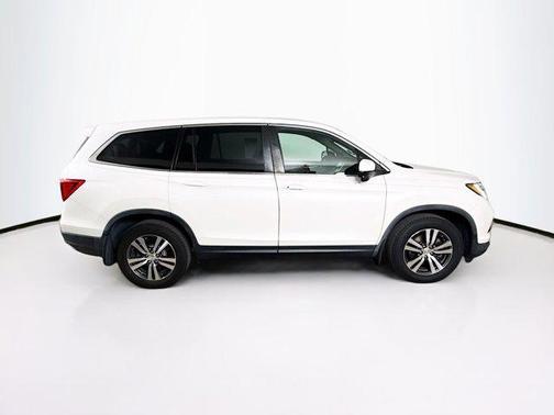2017 Honda Pilot EX