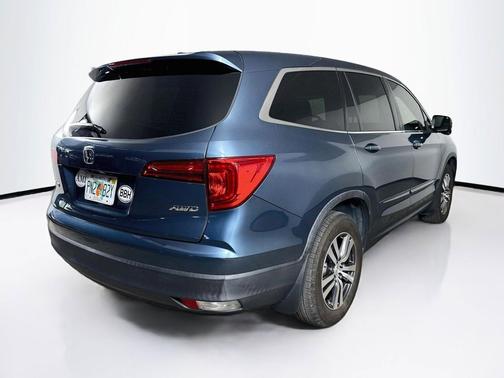Blue 2017 Honda Pilot EX-L