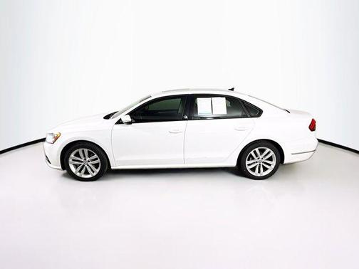 2019 Volkswagen Passat 2.0T Wolfsburg Edition