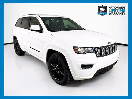 2022 Jeep Grand Cherokee Laredo