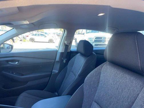 2025 Honda Accord LX 1.5T