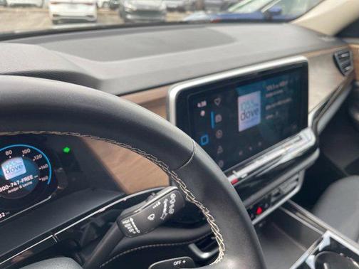 2024 Volkswagen Atlas 2.0T SE w/Technology 4MOTION