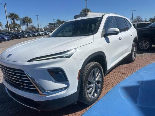 2025 Buick Enclave Preferred FWD