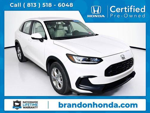 Platinum White Pearl 2024 Honda HR-V LX
