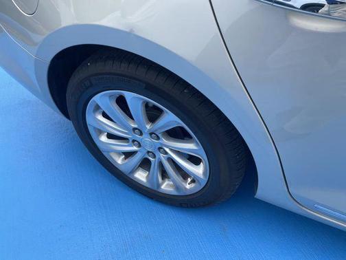 Champagne Silver Metallic 2014 Buick LaCrosse Leather