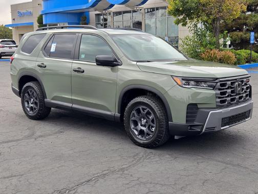 Ash Green Metallic 2026 Honda Pilot