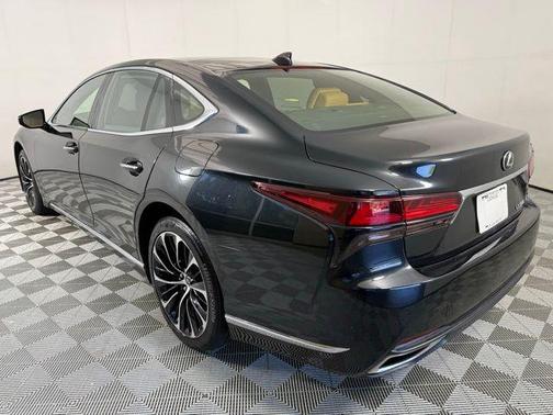 2022 Lexus LS 500 Base