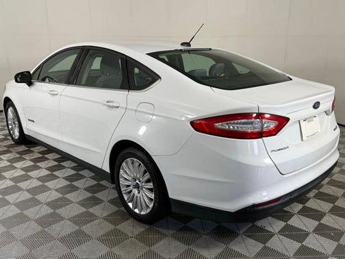 2014 Ford Fusion Hybrid S
