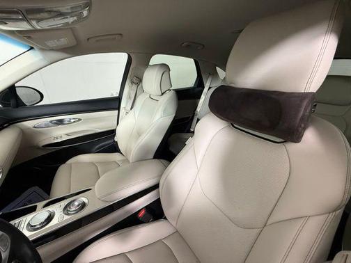 2022 Genesis GV70 2.5T AWD