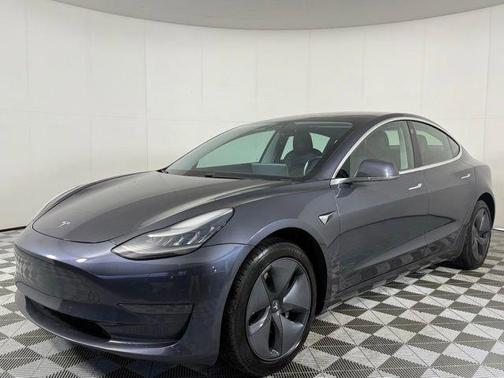 2020 Tesla Model 3 Standard Range Plus