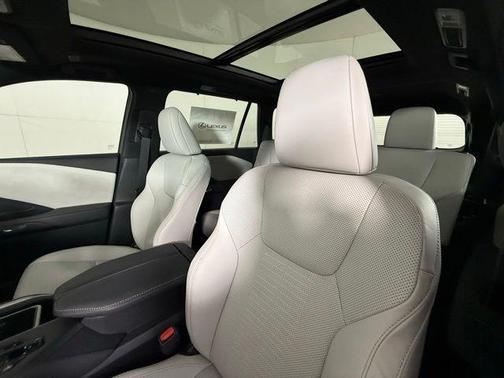 Pear 2026 Lexus TX 350 Premium
