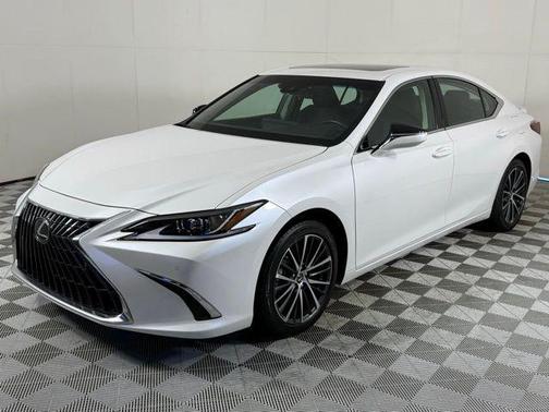 2025 Lexus ES 300h Base
