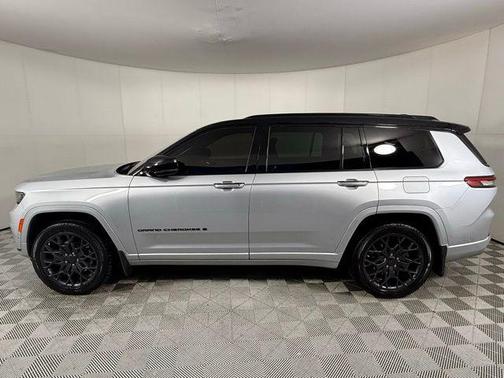 2023 Jeep Grand Cherokee L Summit Reserve
