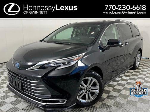 2022 Toyota Sienna Platinum