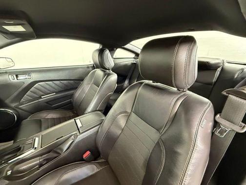 2014 Ford Mustang V6 Premium